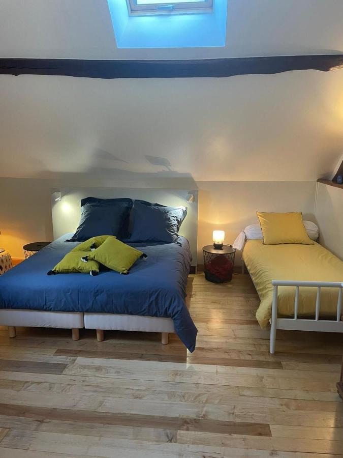 Le Logis Du Regisseur Bed and Breakfast Charny-Oree-de-Puisaye Εξωτερικό φωτογραφία